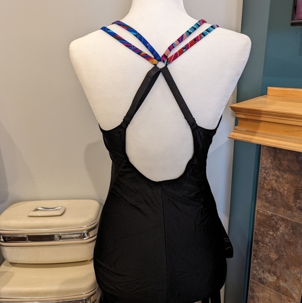 Bathing Suit & sarong Woman's Size 12 & Butterfly Rainbow edge up cover - Picture 6 of 11